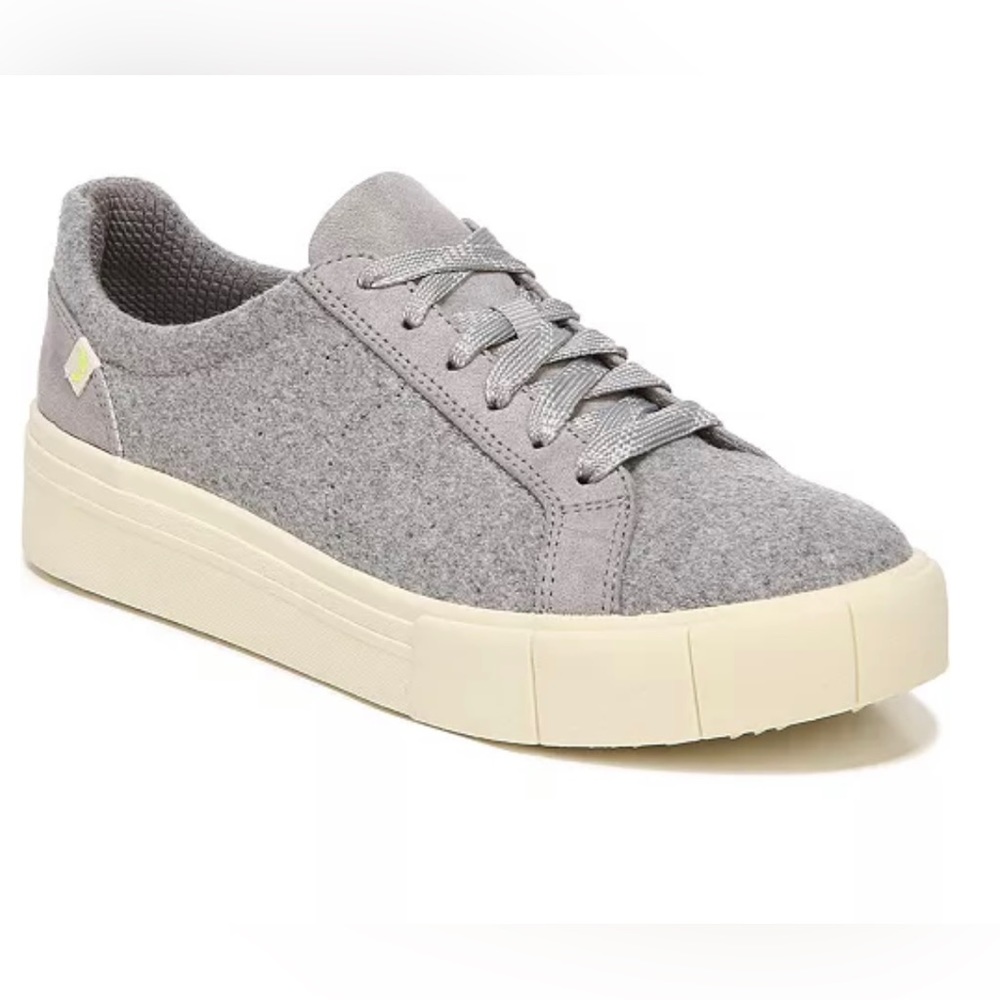 New Dr. Scholl’s- happiness oxfords. Light gray wool blend. Size 9 1/2.